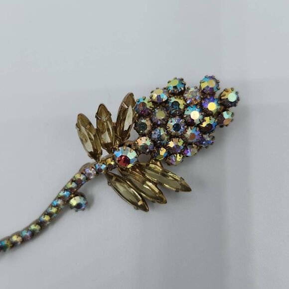 Vintage Unsigned Rhinestone AB Brooch - Picture 3 of 8